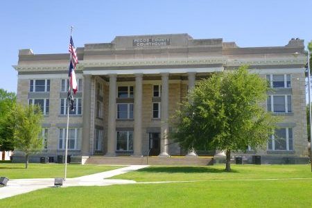 pecoscountycourthouse